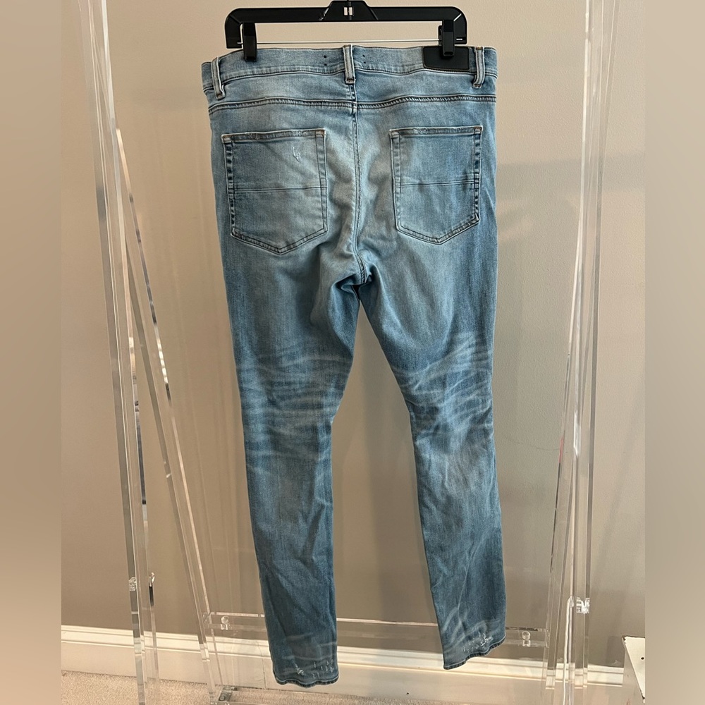 Amiri Ripped Denim - Picture 2 of 3
